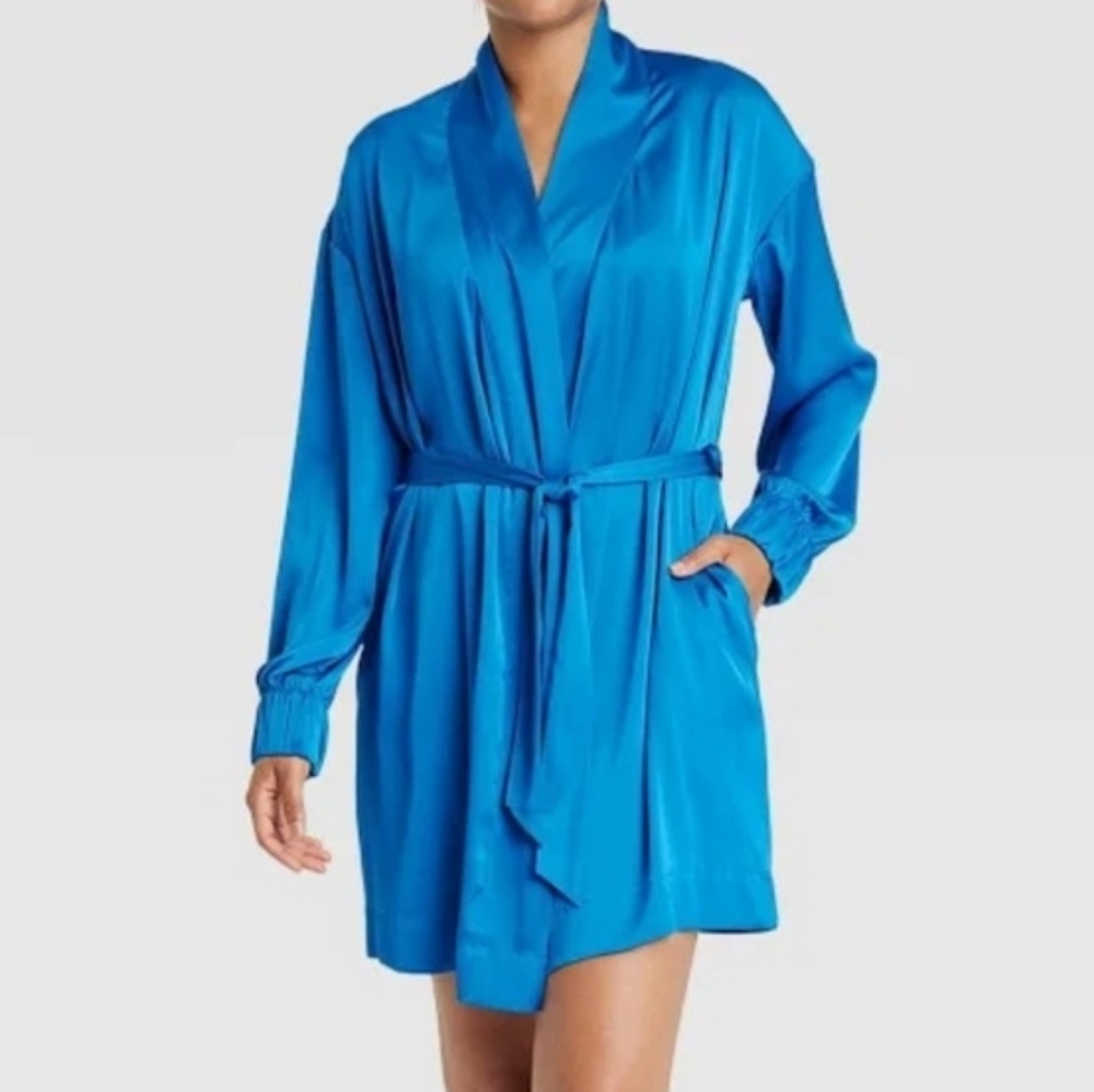 Stars Above | Satin Robe w/ Belt Blue Elastic Sleeves Short Length XL/XXL NWT